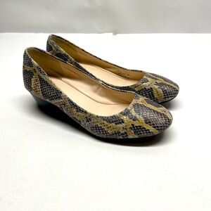 Cole haan grand.os womens shoes snake print size 8B